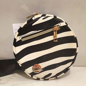 Kendall + Kylie Fanny Black Cream Zebra Print Pack Crossbody Bag NWT